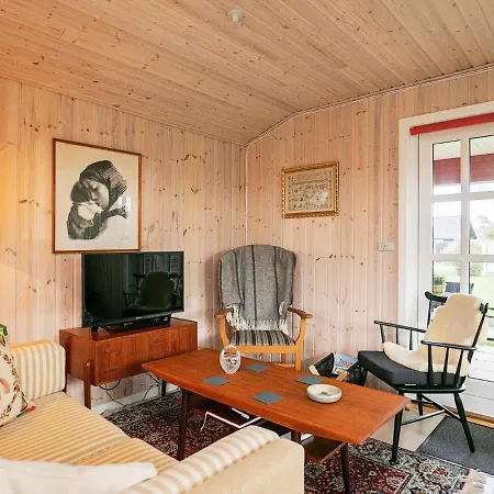 Ferienhaus Two-bedroom Holiday In 4